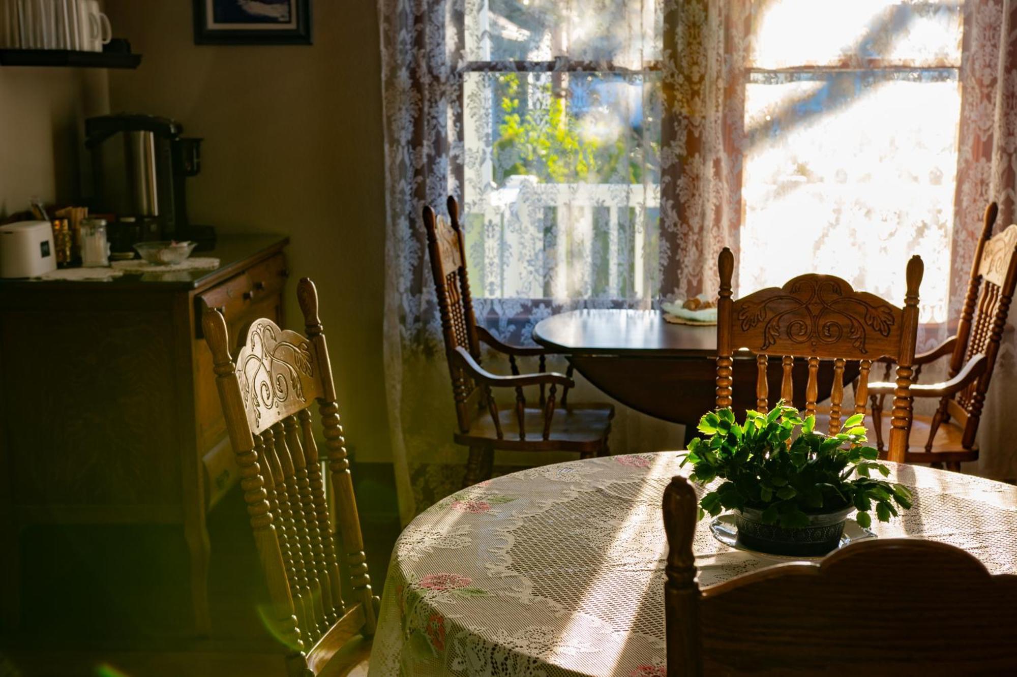 The Pearl Inn Bed And Breakfast Ilwaco 외부 사진